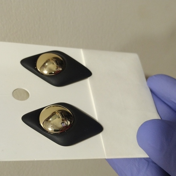 Women's Polished Silver tone Circle on Black Diamond Shape Stud Earrings, 1.4-in - Picture 5 of 5